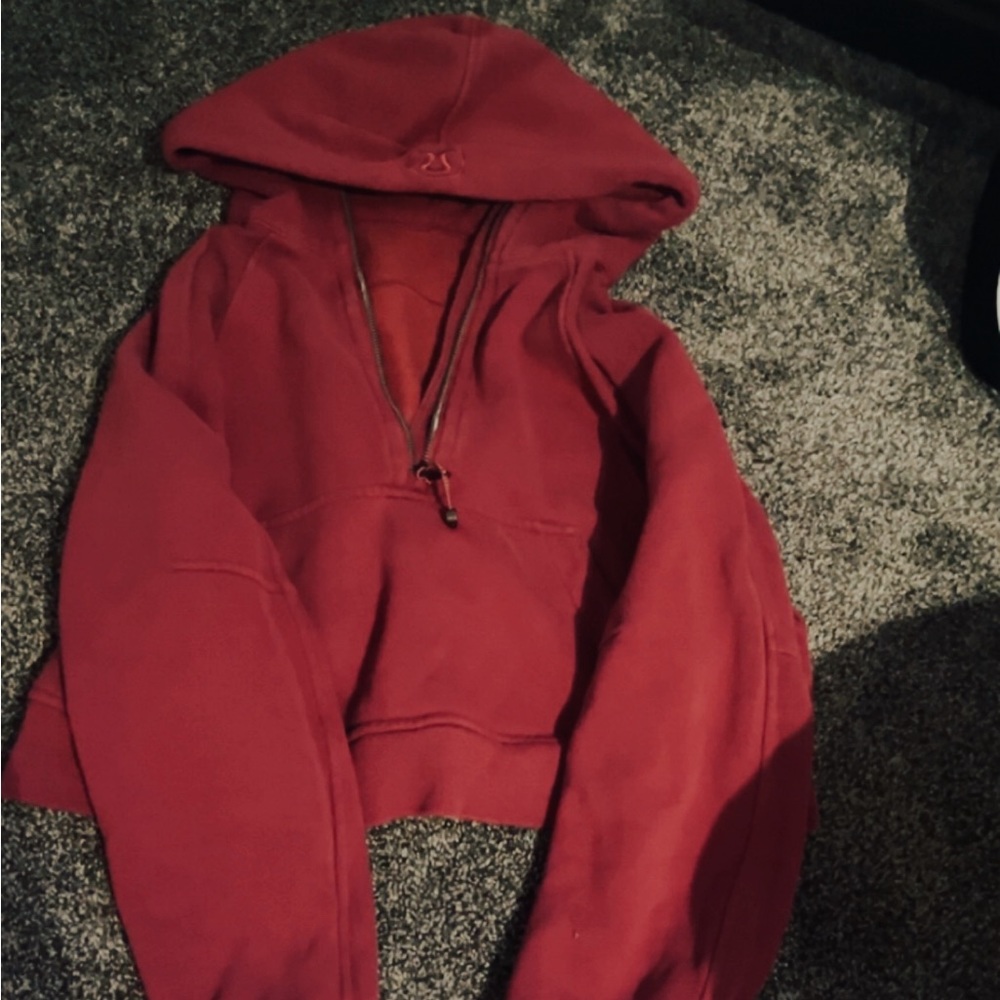Lululemon Scuba half zip